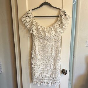 Elegant White Lace Dress